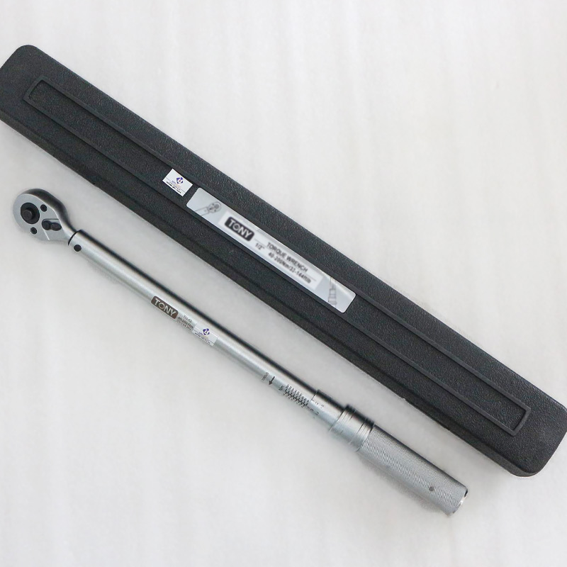 cờ lê lực 200nm mã TN40 đầu 1/2 inch tonytor GGsh