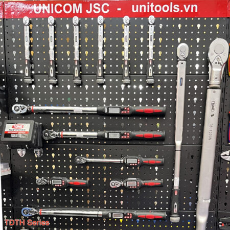 cờ lê siết lực điện tử TONE TDTH Series 6 -850 Nm
