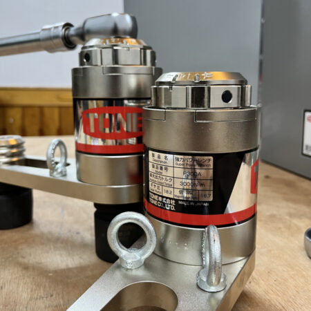 thông số Cờ lê nhân lực 3000 Nm TONE Japan P300A (1)