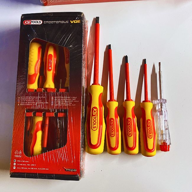 bộ tuốc nơ vít cách điện 1000v 5 cây ks tools