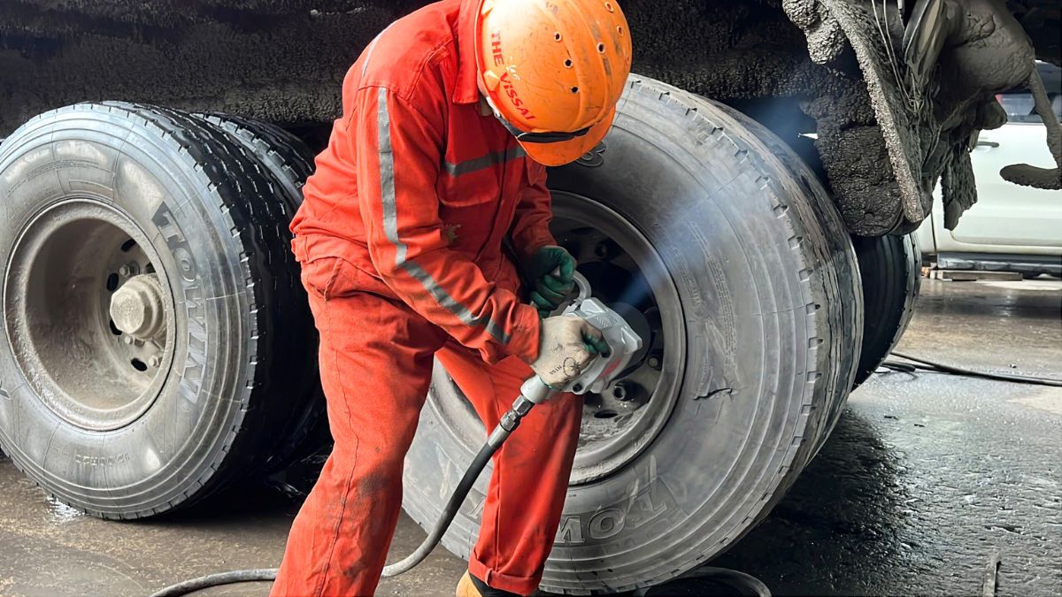 Súng Siết Bu Lông Khí Nén 4300Nm E699-8 Ingersoll Rand 1''