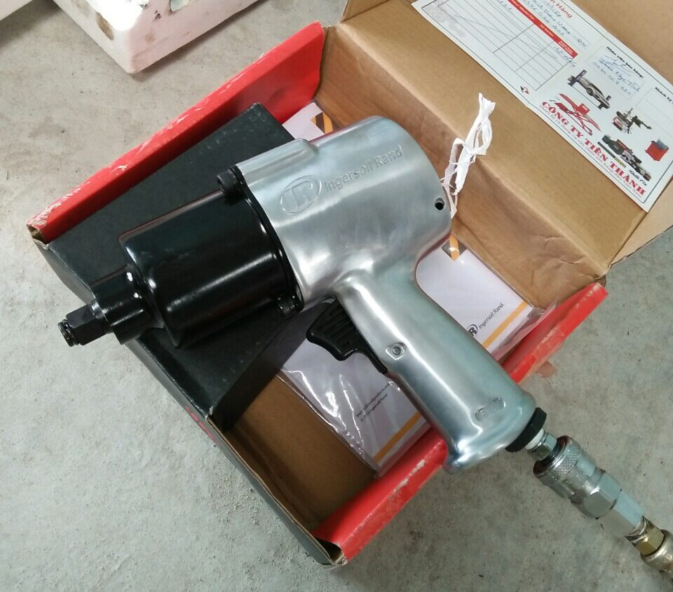 E131 IR - Súng vặn ốc bằng khí nén 1/2'' Ingersoll Rand