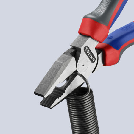 ứng dụng kìm đầu bằng đa năng knipex 02 02 200 (1)