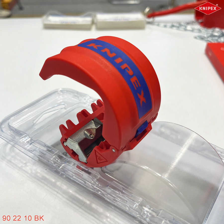 KNIPEX BiX 90 22 10 BK Dao cắt ống nhựa Ø 20 - 56 mm