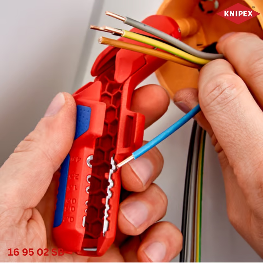 ứng dụng Knipex 16 95 02 SB: Dụng Cụ Tách Cáp Điện ErgoStrip