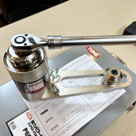 đặc tính bộ Cờ lê nhân lực cờ khí 6000 Nm TONE P600A