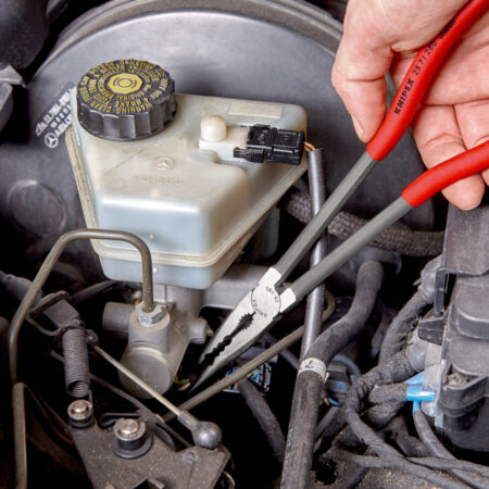 ứng dụng Kìm mũi nhọn dài 280 Knipex 28 71 280 gắp góc sâu