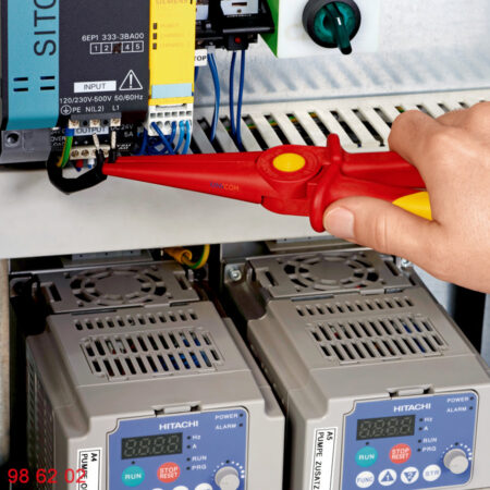 ứng dụng Kìm mũi nhọn bằng nhựa, cách điện Knipex 98 62 02