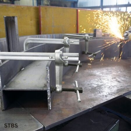 ứng dụng cho ngành hàn kim loại nặng Cảo chữ F hạng siêu nặng cho ngành hàn kim loại BESSEY STBS