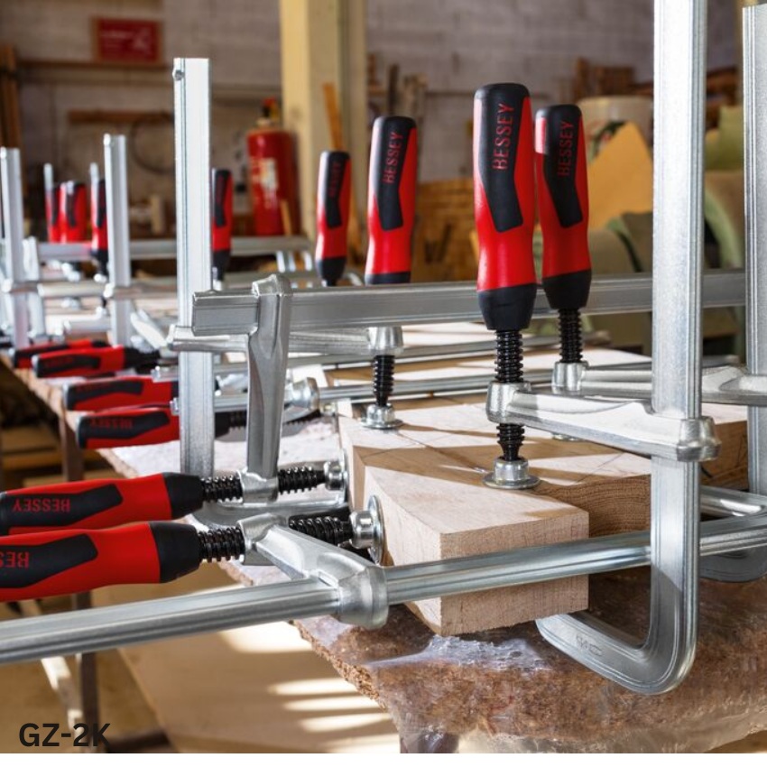 ứng dụng Cảo chữ F tay vặn nhựa 2 thành phần BESSEY GZ-2K 