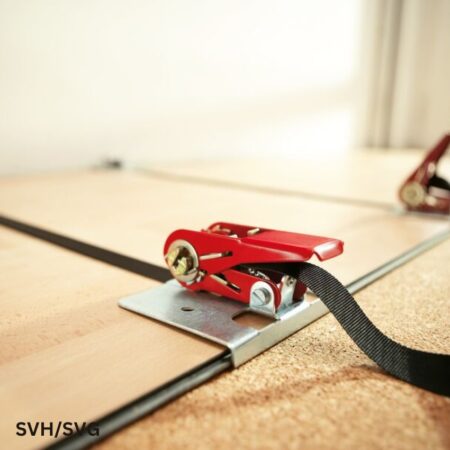 ứng dụng Cảo dây BESSEY SVH/SVG, thi công sàn gỗ, có 2 tùy chọn.