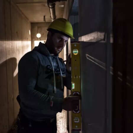 ứng dụng Thước thủy có đèn LED chiếu sáng, 3 bọt thủy STABILA 196-2 ảnh 2