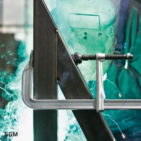 ứng dụng thực tế Cảo chữ F kẹp kim loại BESSEY SGM, lực kẹp 12000N