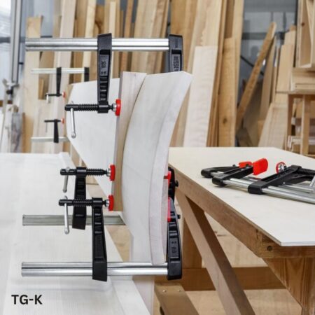 ứng dụng Cảo kẹp gỗ chữ F, ngàm thép đúc, tay quay chữ T BESSEY TG-K