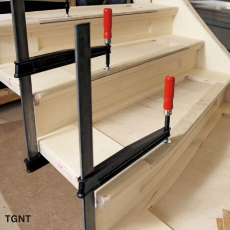 ứng dụng Cảo kẹp gỗ chữ F tay vặn cán gỗ BESSEY TGNT