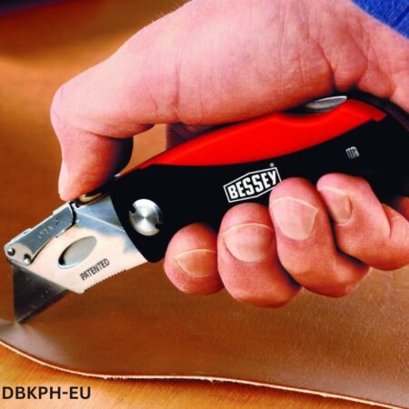 ứng dụng Dao rọc giấy cán nhựa cao cấp với 5 lưỡi dự phòng BESSEY DBKPH-EU