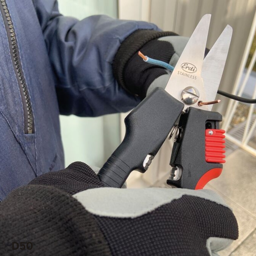 ứng dụng thực tế kéo cắt đa năng, lưỡi cắt bằng inox, cán nhựa BESSEY D50