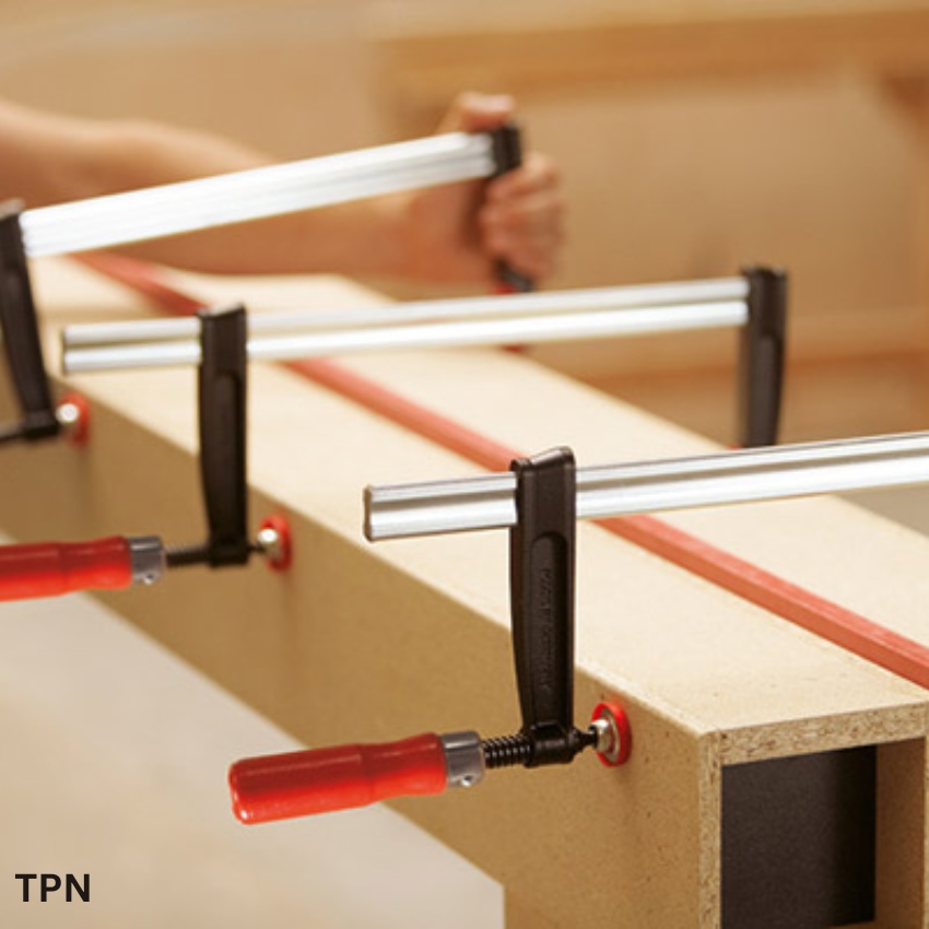 ứng dụng Vam chữ F kẹp gỗ ngàm kẹp từ 100 đến 2000mm BESSEY TPN ảnh 2