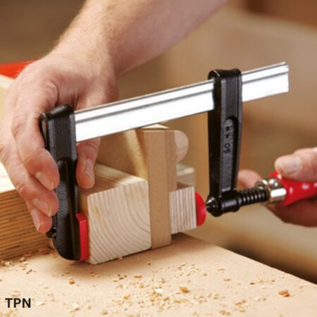 ứng dụng Vam chữ F kẹp gỗ ngàm kẹp từ 100 đến 2000mm BESSEY TPN