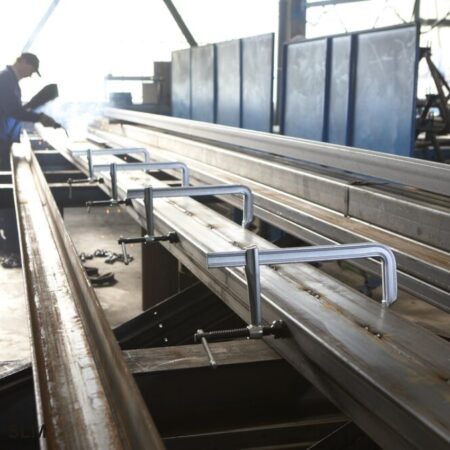 ứng dụng Kẹp chữ F, tay quay chữ T, cho ngành hàn kết cấu kim loại, Bessey SLM