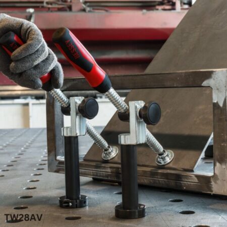 cách dùng Kẹp phôi BESSEY, thanh kim loại trên bàn hàn TW28AV