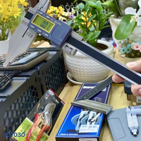 ứng dụng Thước kẹp điện tử 207030, dài 300mm, ngàm đo 90mm, cấp IP54