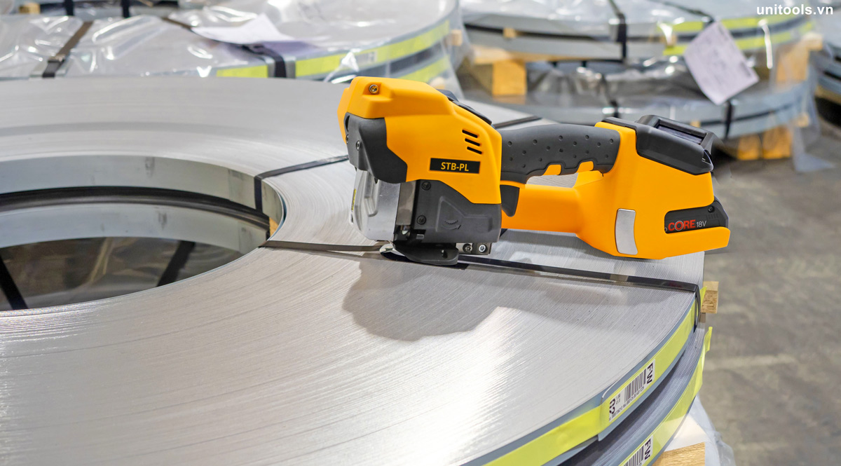 ứng dụng Máy đóng đai thép dùng pin 13-19 mm STB-PL Strapex